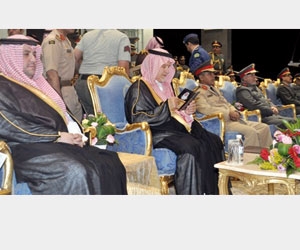 نائب وزير الدفاع يشهد حفل تخريج طلاب كلية الملك عب