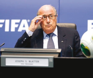 بلاتر: لا قرار بتغيير موعد مونديال قطر قبل 2014