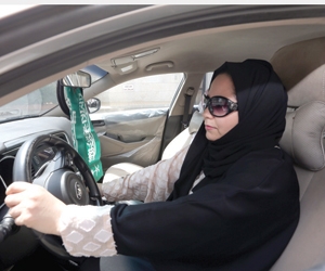 مدربات عربيات لتعليم السيدات القيادة والشورى يسرع 