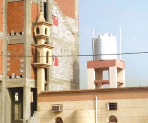 التحقيق مع المعتدي على مئذنة مسجد أبوعريش