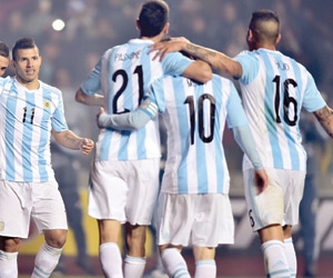 الأرجنتين تلحق بتشيلي في النهائي