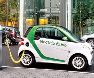 5 تحديات تواجه قطاع السيارات الكهربائية حول العالم