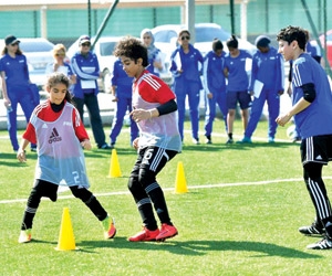 العرفج أول مدربة كرة قدم سعودية