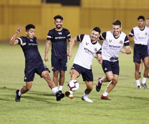النصر يتفق مع لاعب شرقاوي ويلاقي الفيصلي