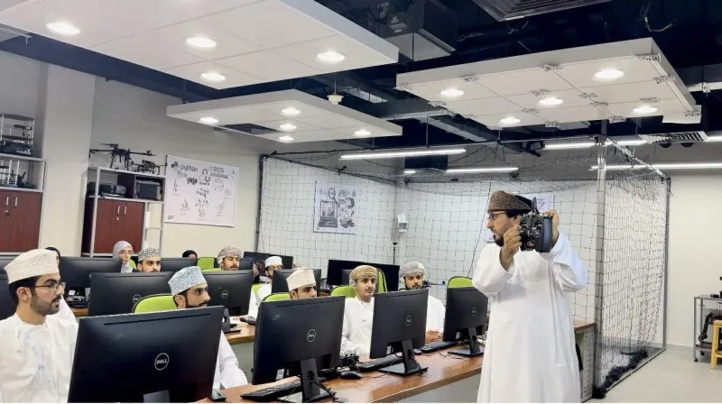 اختتام مسابقة عمان للطائرات المسيّرة «الدرونز» والمعززة بالذكاء الاصطناعي