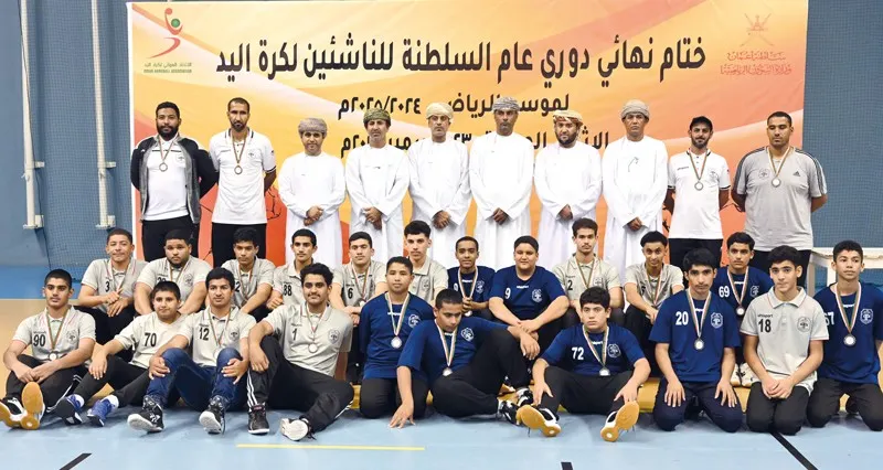 تتويج مسقط بطلا والسيب وصيفا ونزوى ثالثا