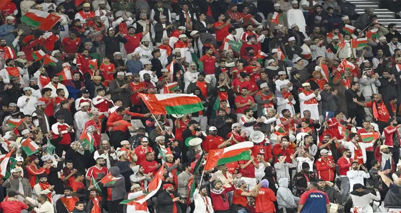 أبناء عمان يقدمون هدية العام الجديد