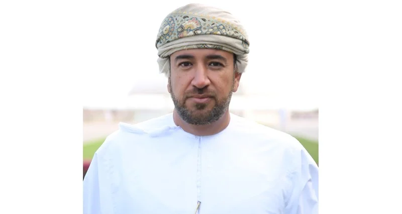 17 شوطا فـي انطلاق السباق العام بمضمار الفليج ببركاء