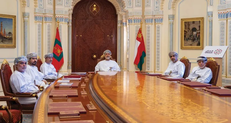 جلالة السلطان يدشن الهوية الترويجية الموحدة ويوجه بتبني المخرجات