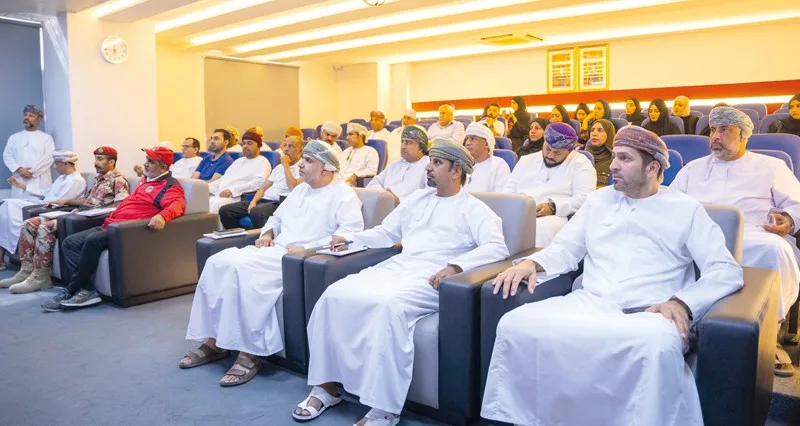 اللجنة الأولمبية العمانية تستعرض برامج التضامن الأولمبي الدولي للفترة «2025 - 2028»