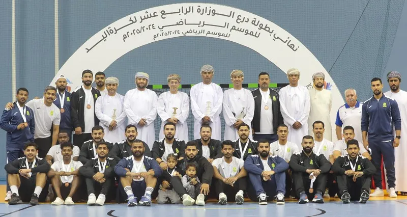 نادي عمان يحكم قبضته على ألقاب الموسم بفوزه بالدرع للمرة الثالثة على التوالي وأهلي سداب وصيفا والسيب ثالثا