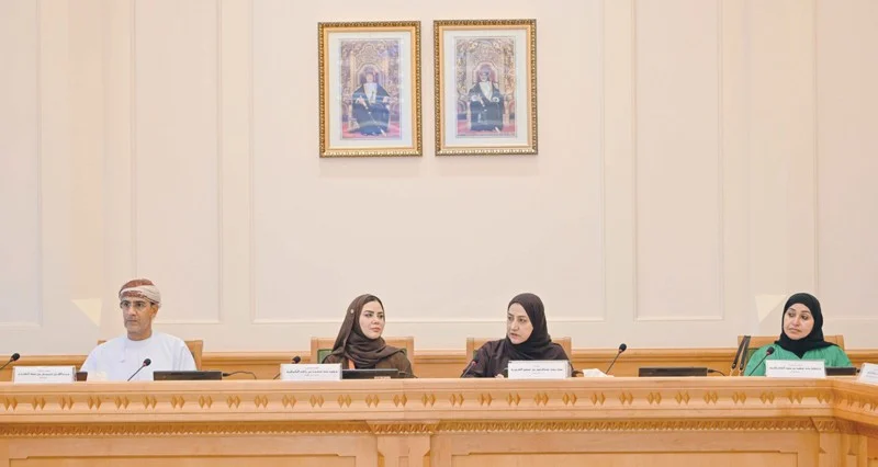 مناقشة تعزيز الاستدامة المالية لمؤسسات المجتمع المدني بمجلس الدولة