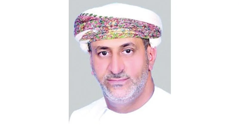 سمائل تعيش فرحة صعود الفريق الأول للنادي إلى دوري عمانتل