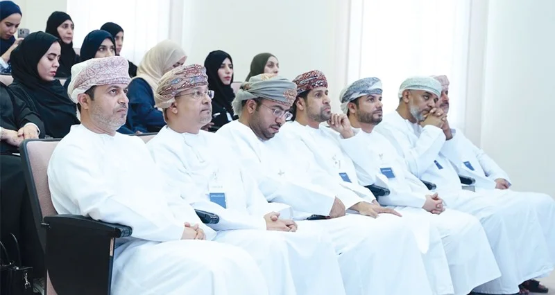 ملتقى «تكامل» يناقش تعزيز التعاون بين رواد الأعمال بمحافظة الداخلية