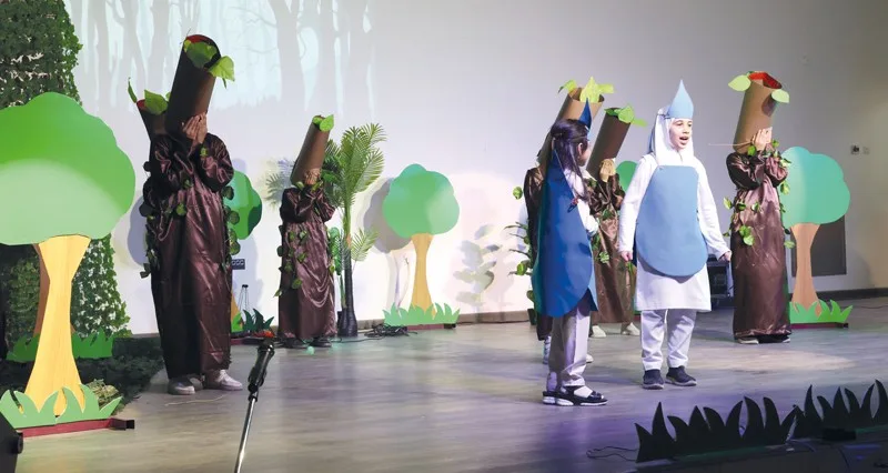 مهرجان مدرسي للفنون بتعليمية جنوب الباطنة