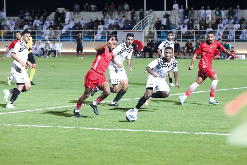 انطلاق البطولة الكروية الرابعة عشرة لوحدات شؤون البلاط السلطاني