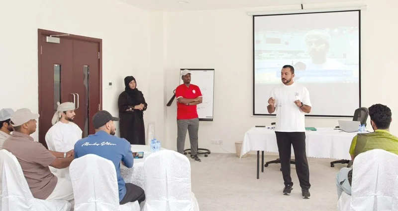 الاتحاد العماني للرياضة المدرسية ينظم برنامج القيادات الرياضية الشابة