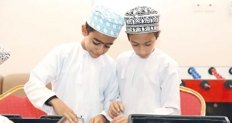 أكثر من 1000 مشارك فـي أولمبياد الداخلية للابتكار والروبوت