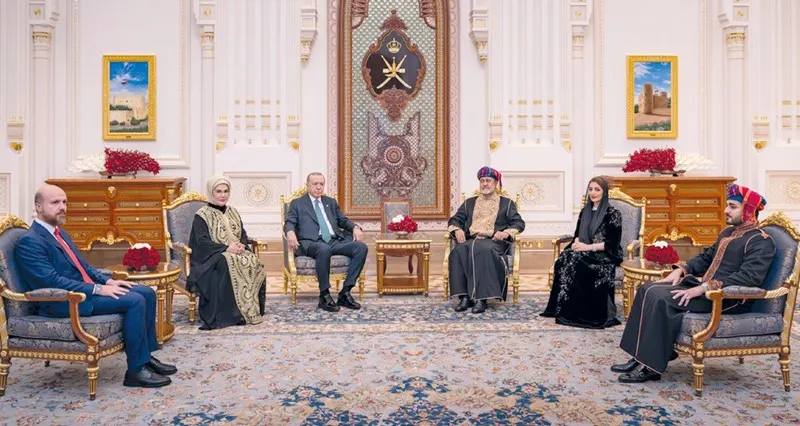 جلالة السلطان والرئيس التركي يعقدان جلسة مباحثات رسمية موسعة ولقاء خاصا