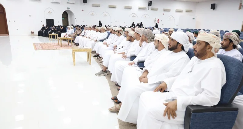 تنمية القيم والسلوك الإيجابي لدى الأبناء فـي البريمي