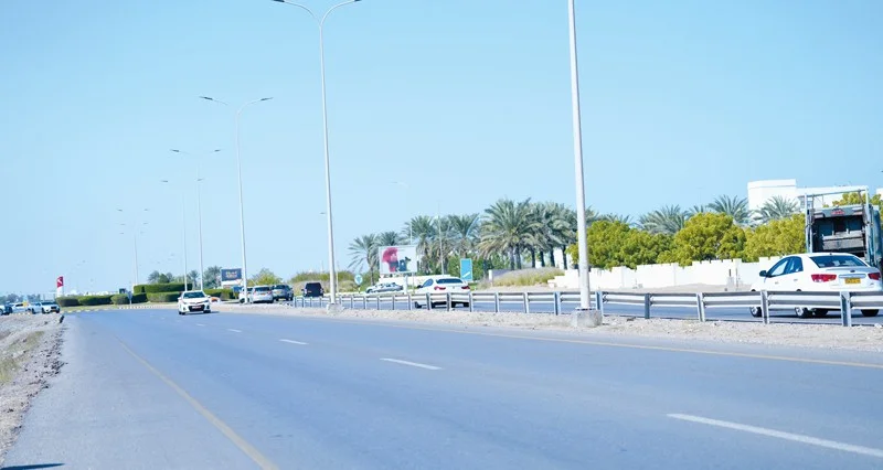 إسناد مشروع تطوير طريق الموج والجزء المرتبط به من طريق 18 نوفمبر