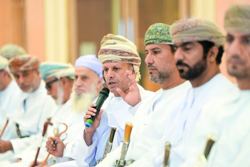 استعراض المشاريع الخدمية والتنموية فـي ولاية بركاء