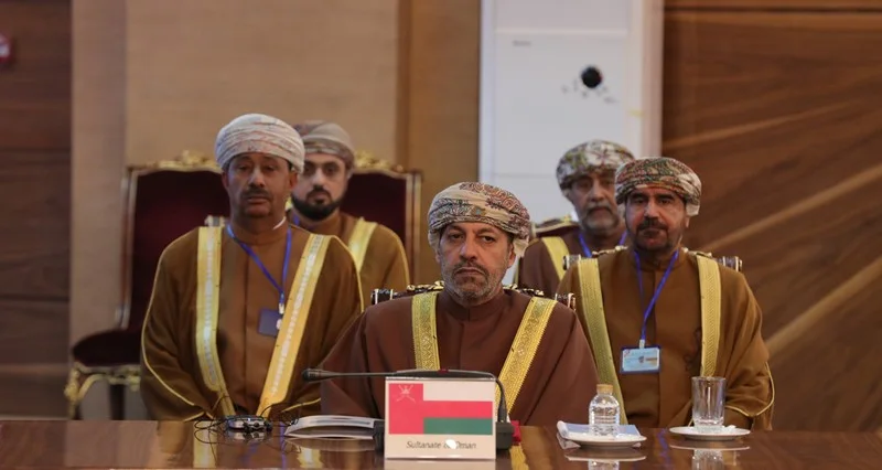 سلطنة عمان تشارك فـي اجتماع منظمة التعاون الاقتصادي فـي طهران