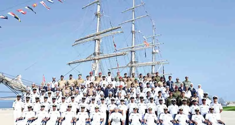 سفينة شباب عمان الثانية تعود إلى البلاد بعد رحلتها الدولية السابعة