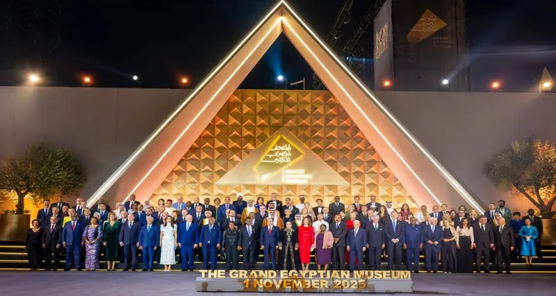 نيابةً عن جلالة السلطان .. ذي يزن بن هيثم يشارك في افتتاح المتحف المصري الكبير بالقاهرة