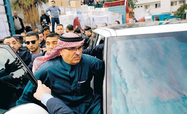 طرد مندوب قطر في غزة.. واتهام الدوحة بتعزيز الانقسام الفلسطيني