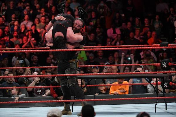 أول خمسة نجوم من WWE يشاركون رسميا في نزال أعظم رويال رامبل