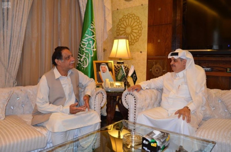 سفير المملكة لدى باكستان يلتقي رئيس برلمان بلوشستان السابق