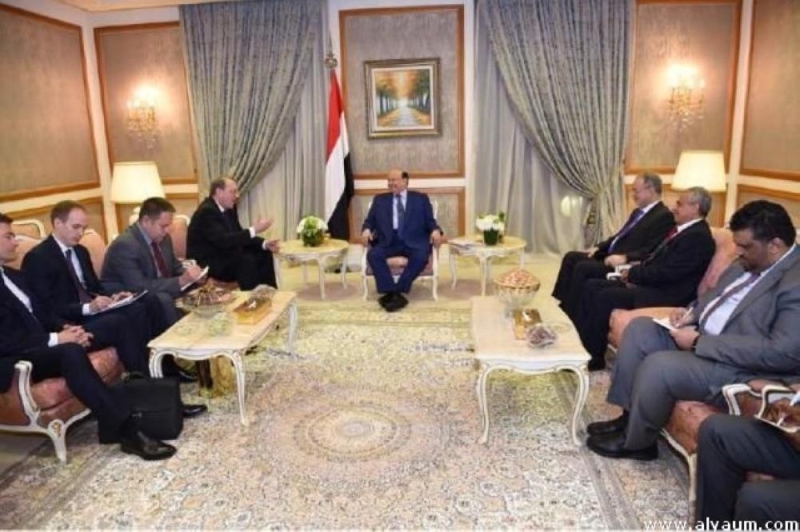 على هامش قمة الظهران..الرئيس اليمني يلتقي المبعوث الخاص للرئيس الروسي