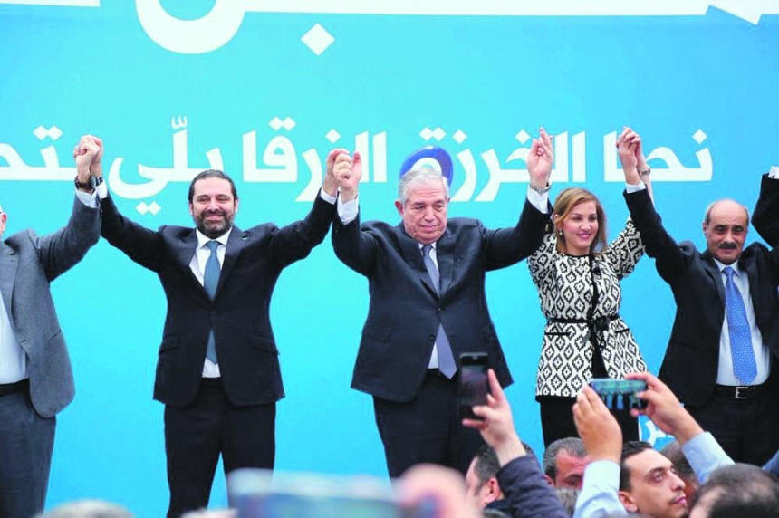 
الجسر برفقة الرئيس الحريري وعدد من مرشحي كتلة المستقبل (اليوم)