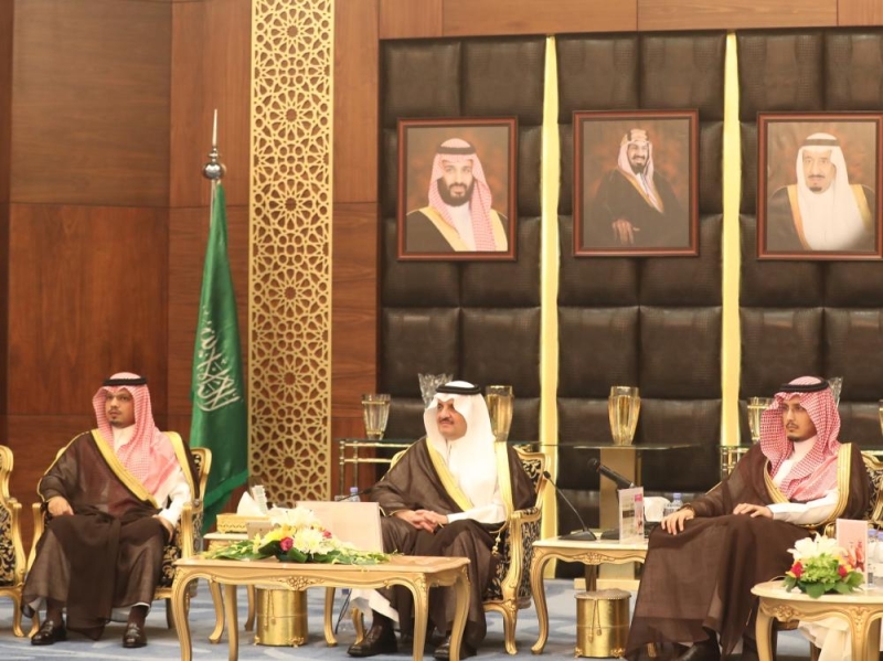 الأمير سعود بن نايف يستقبل المشاركين في الزيارة الملكية والقمة العربية