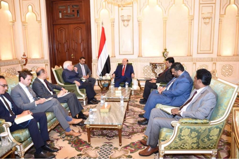 الرئيس اليمني : السلام خيار استراتيجى لعودة الأمن والاستقرار
