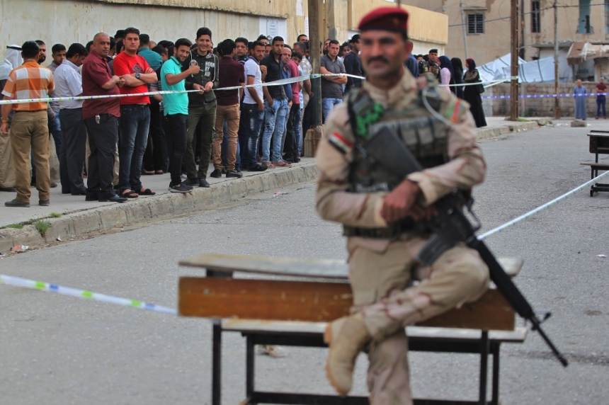 انطلاق عملية الاقتراع لانتخاب مجلس النواب العراقي