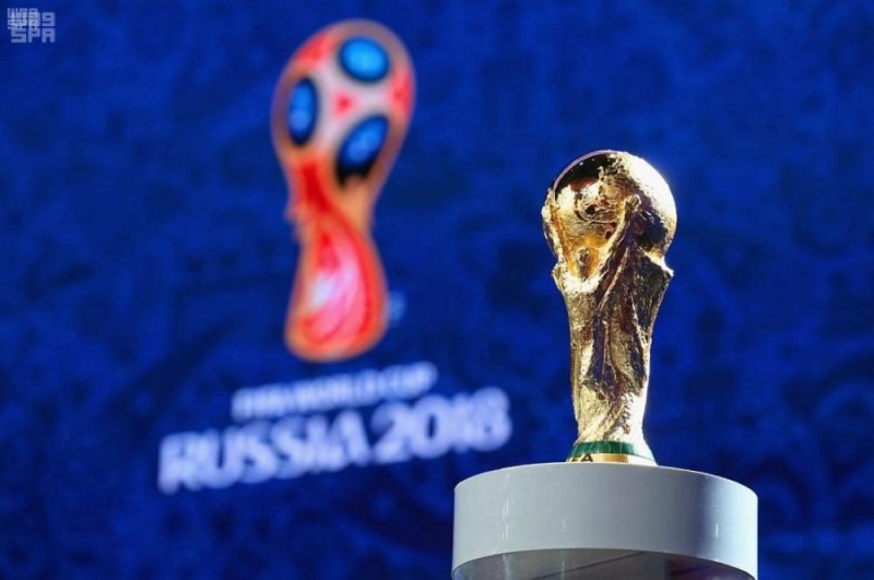 زار 50 دولة .. مُجسّم كأس العالم الذهبي يعود إلى موسكو 