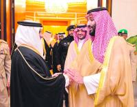 ولي العهد وولي عهد البحرين يبحثان مستجدات الإقليم