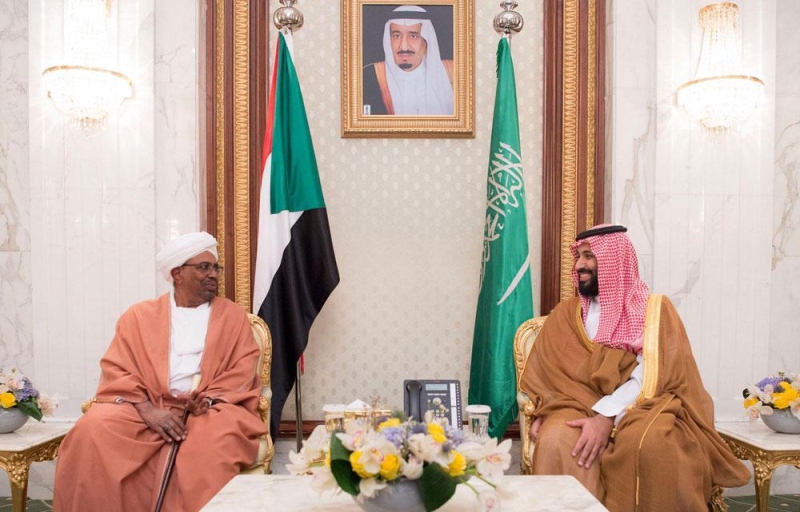 ولي العهد يلتقي الرئيس السوداني