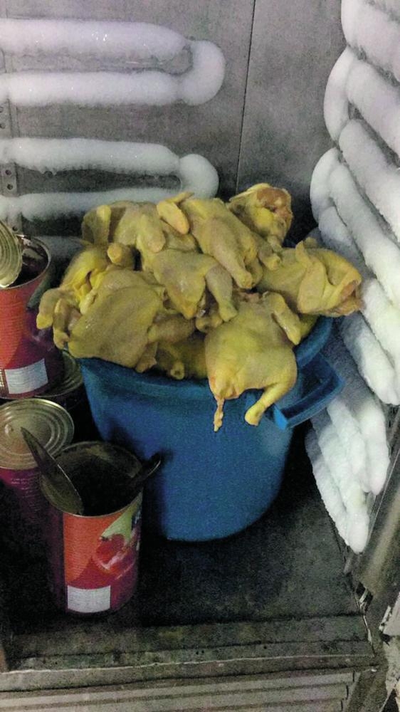 الدمام ..إغلاق 105 منشاة وإتلاف 151 طن مواد غذائية ومصادرة 3715 بسطة 