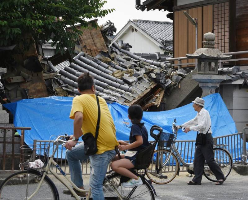 3 قتلى و300 جريح في زلزال يضرب غرب اليابان