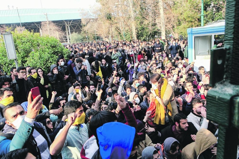 ضغوط دولية على وقع الاحتجاجات في إيران