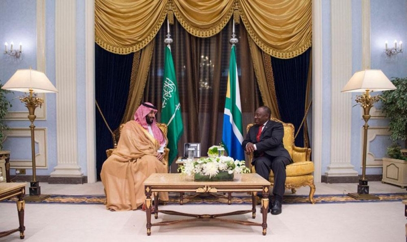 ولي العهد يبحث العلاقات الثنائية مع رئيس جنوب أفريقيا