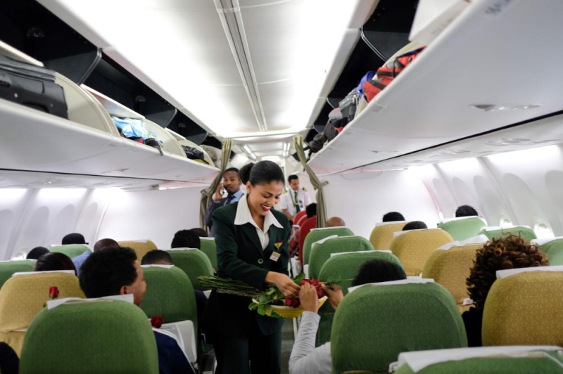 إثيوبيا تسير أول رحلة طيران إلى اريتريا منذ 20 عاماً