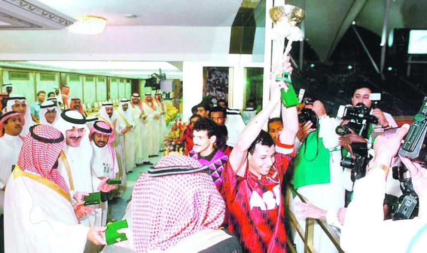 صالح النجراني: الرياض يسير في طريق مظلم