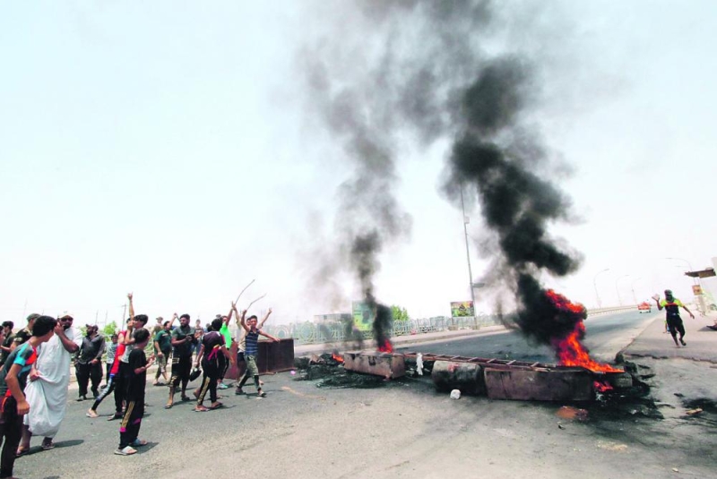 احتجاجات العراق تكشف ضعف إستراتيجية واشنطن