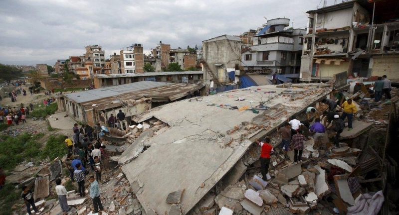 ارتفاع قتلى زلزال إندونيسيا إلى 430 شخصًا