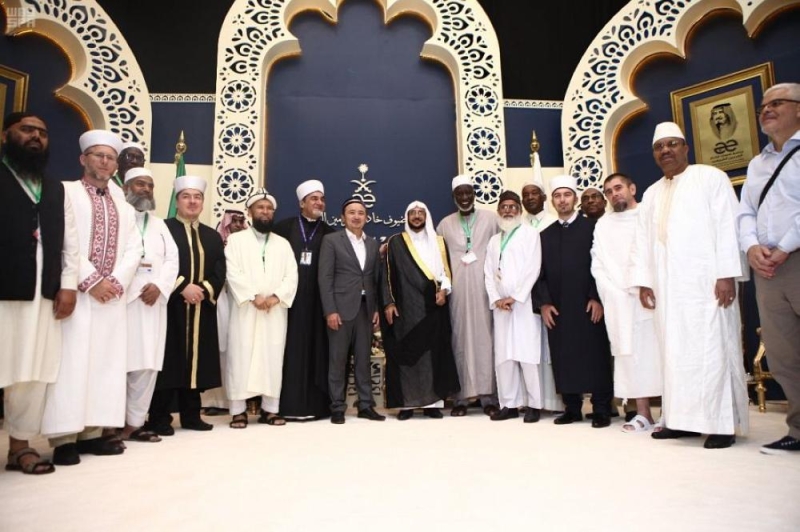 وزير الشؤون الإسلامية: برنامج الاستضافة خدمة للعلماء والمؤثرين في العالم الإسلامي