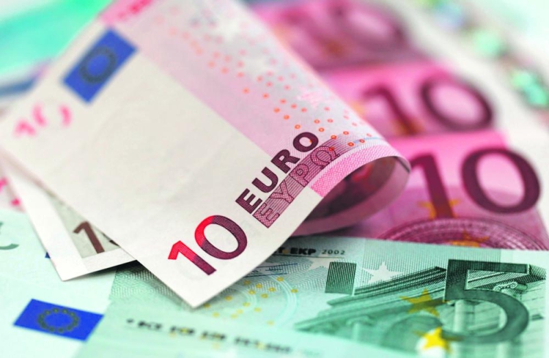 «اليورو» يترقب اجتماع المركزي الأمريكي